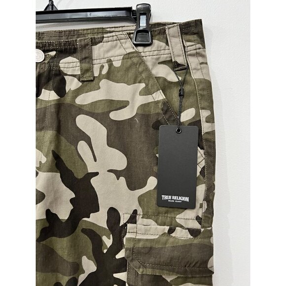 New TRUE RELIGION Size 33 Horseshoe Cargo Shorts with Pockets Dusty Camo - Picture 12 of 12